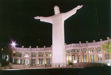 Cristo de las Noas in Torreon...Coahuila...Mexico We Built This City, Industrial City, Cancun Trip, Sunset Travel, Mayan Riviera, American Continent, Great Words, Mexico Travel, Beautiful Places To Visit