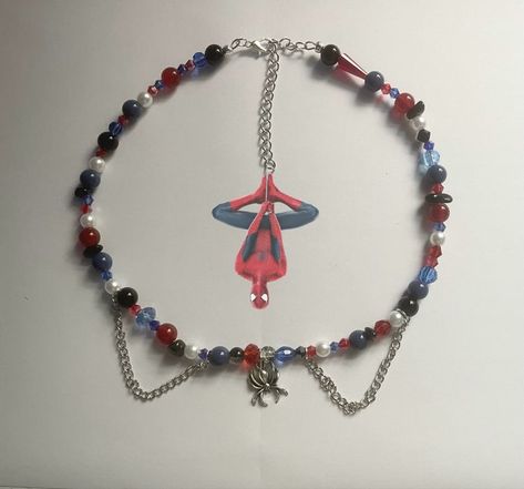 Spiderman Beaded Necklace, Spider Man Jewelry, Spider Man Necklace, Spiderman Jewelry, Spiderman Necklace, Spiderman Bracelet, Handmade Gifts For Girlfriend, Homemade Necklaces, Diy Bracelets Tutorials