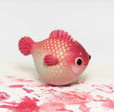 *POLYMER CLAY Clay Fish, Tanah Liat, Polymer Clay Sculptures, Polymer Clay Animals, Toy Art, Cute Polymer Clay, Clay Figurine, Clay Animals, Clay Art Projects