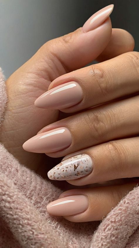 Best Trends for Colourful Nails 🎭 Classy Nails Almond Shape, Classy Nails Almond, Nails Almond Shape, Colourful Nails, Tapered Sides, Festive Nail Art, Latest Nail Trends, Nail Art Techniques, Cute Christmas Nails