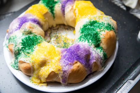 beaten 1 teaspoon vanilla King Cake Tradition, Gluten Free King Cake, Mardi Gras Desserts, Kings Cake, King Cake Recipe, Mardi Gras King Cake, Mardi Gras Food, Traditional Cakes, King Cake