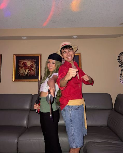 Luffy X Nami Halloween Costume, One Piece Couples Costume, Monkey D Luffy Halloween Costume, Luffy And Zoro Cosplay, Chopper Halloween Costume, Pikachu Couple Costume, Zoro Outfit Ideas, Diy Zoro Cosplay, Male And Female Costume Ideas