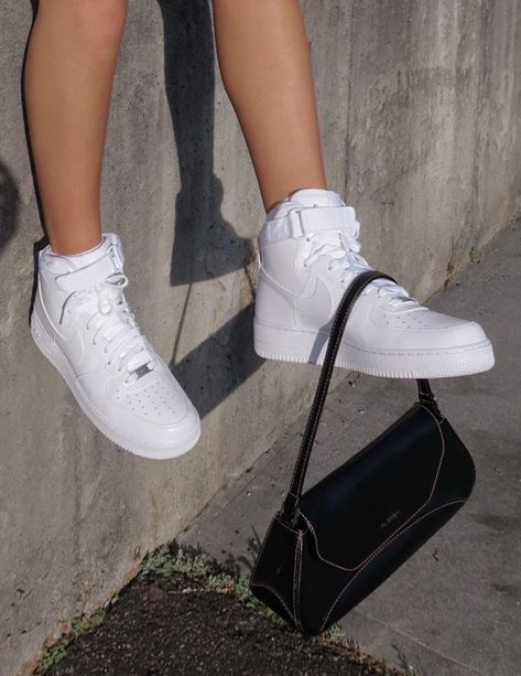 #sneakerhead #nike #nikeairforce1 #hightopairforce1 #hightops Hightop Airforce 1 Outfit Women, Hightop Airforce, Air Force 1 High Outfit Woman, Hightop Nikes Outfit Women, Hightop Shoes Outfits, Airforce 1 Hightop, Nike Airforce 1 Women Outfit Ideas, Nike Air Force 1 High Outfit, Hightop Shoes