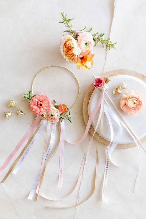 DIY ceremony ribbon wand + flower girl hoop wreath by P-Touch Wild Wedding Bouquet, Flower Girl Wreaths, Diy Wedding Arch, Ring Bearer Flower Girl, Flower Girl Wand, Cheap Wedding Flowers, Arch Decoration, Arch Decoration Wedding, Fabric Wreath