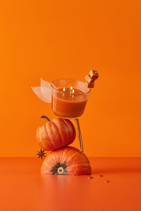 Glade Campaign on Behance Pretty Pumpkins Decorating, Division Art, Pumpkins Decorating, Pop Photography, Custom Treats, Food Graphics, Pumpkin Carving Contest, Cute Group Halloween Costumes, Candle Obsession