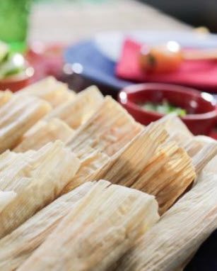 Red Chile Chicken, Chicken Tamales Recipe, Tamale Party, Tamales Recipe, Chicken Tamales, Tamale Recipe, Dried Corn, Valerie Bertinelli, Red Chile