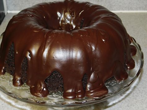 Devils Food Cake Mix, Cake Dark Chocolate, Dark Chocolate Brownie, Cake Mix Brownies, Chocolate Brownie Cake, Devils Food Cake Mix Recipe, Chocolate Bundt, Dark Chocolate Brownies, Devils Food Cake