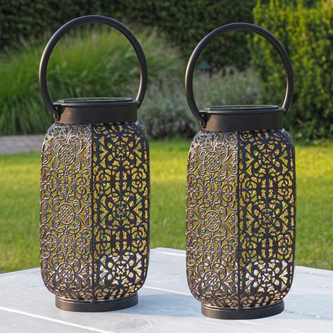 Lantern Outdoor Decor, Lamp Amazon, Solar Garden Lanterns, Decorative Solar Lights, Indoor Lanterns, Solar Powered Lanterns, Solar Lantern, Pink Room Decor, Moroccan Lamp