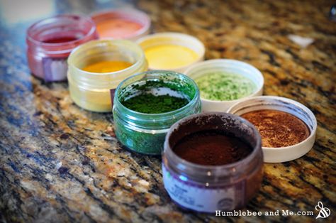 DIY Color Correcting Concealer (that isn't just "mix lotion, foundation, and green") Diy Color Corrector Makeup, Lala Makeup, Seabuckthorn Oil, Diy Concealer, Green Color Corrector, Green Concealer, Color Correcting Cream, Makeup Recipes, Multani Mitti