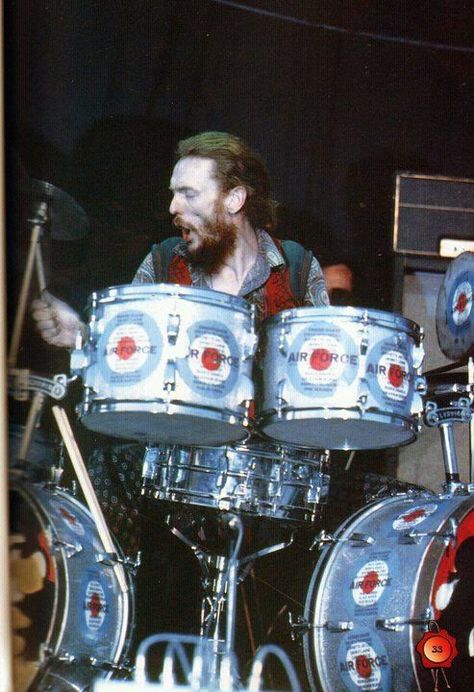 Ginger Baker Ginger Baker, Playing Drums, Ludwig Drums, The Yardbirds, Blind Faith, Music Pics, Drummer Boy, Eric Clapton, Drum Set