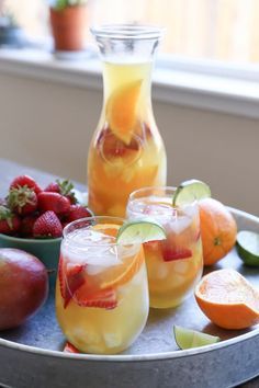 Sangria Drink, White Sangria Recipe, Tropical Food, White Sangria, Lemon Drink, Recipes Summer, Sangria Recipes, Body Cleanse, Drinks Alcohol