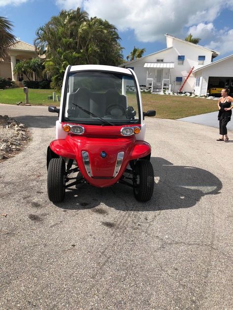 garage kept 2013 GEM Electric CAR 2P golf cart Gem Electric Car, Gem Cars, Street Legal Golf Cart, Golf Carts For Sale, Electric Golf Cart, Electric Trike, Golf Car, Lake Park, Electric Car