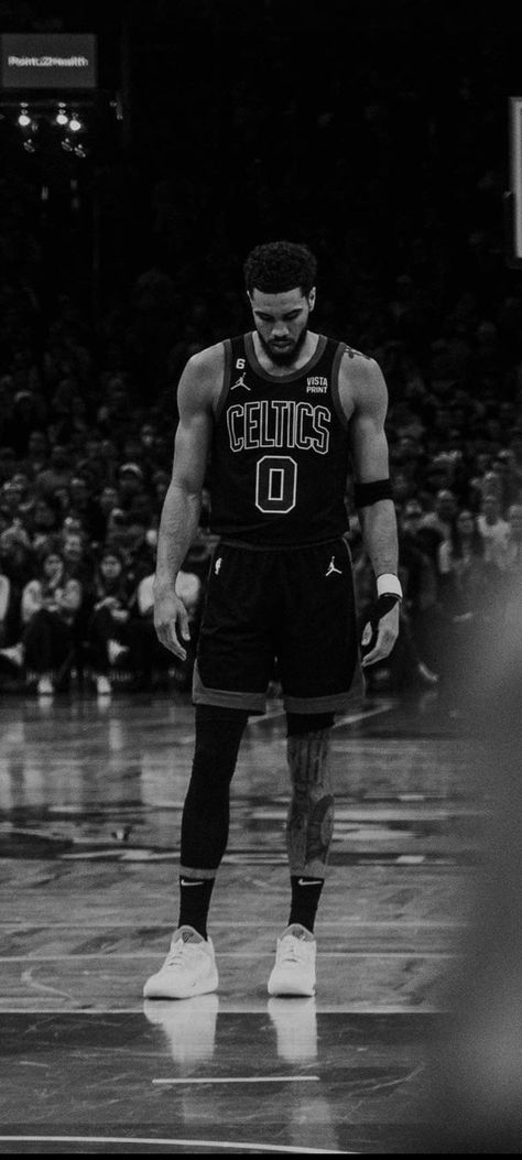 Jayson Tatum Black And White, Tatum Wallpaper Aesthetic, Jason Tatum Aesthetic, Jayson Tatum Wallpaper Iphone, Jason Tatum Wallpaper Iphone, Nba Players Aesthetic, Jason Tatum Wallpaper, Nba Wallpapers Iphone, Jayson Tatum Aesthetic