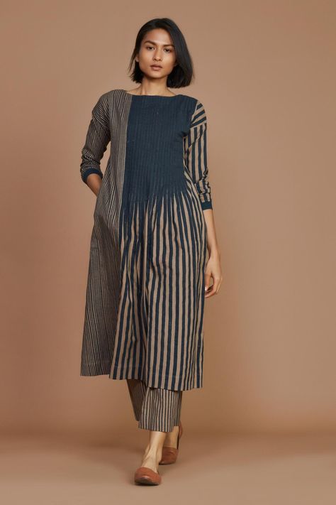 Buy Mati Brown Cotton Striped Tunic And Palazzo Set Online | Aza Fashions Dinner Party Dress, Women Cotton Dress, Striped Tunic, Handwoven Fabric, Indian Fashion Designers, Block Pattern, Pattern Blocks, Pink Cotton, Anarkali