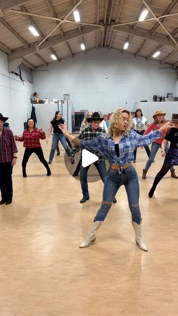 167K views · 7.1K likes | Laura Nolan on Instagram: "Beyoncé’s new back up dancers🤠❤️  Texas Hold’em line dance ✨  #linedancing #countrymusic #texasholdem #linedance" Texas Line Dancing, Popular Line Dances, Line Dancing Outfits Women, Texas Hold Em Dance, Line Dancing Outfits, Country Line Dancing Outfit, Line Dancing Outfit Country, Line Dancing Outfit Country Women, Line Dance Outfit