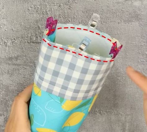 Bottle Bag Tutorial, Square Water Bottle, Giant Bubble Wands, Slushie Recipe, Drink Covers, Diy Water Bottle, Giant Bubbles, Diy Wand, Tea Diy