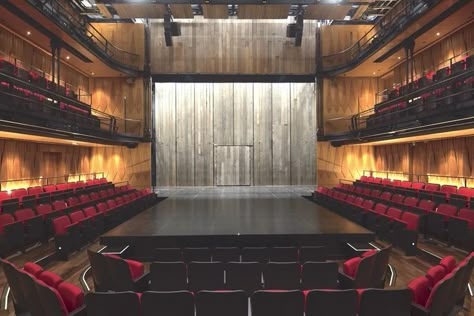 Thrust Stage, Black Box Theatre, Backstage Theatre, Box Theatre, Nature Vs Nurture, Contemporary Theatre, Stage Theater, Theater Architecture, Rehearsal Room