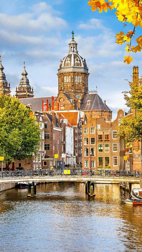 Amsterdam Attractions, Anne Frank House, Amsterdam Canals, Nice Pic, St Nicolas, Amsterdam Travel, Amsterdam City, Vacation Photos, City Trip