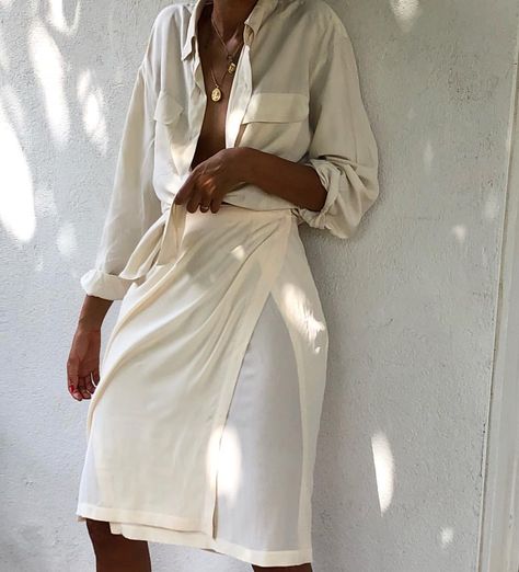 100% silk wrap skirt Size 27-28 waist $78 SOLD 100% silk cream blouse SOLD Fits s/m best $52 please dm to purchase Cream Silk Blouse, Silk Wrap Skirt, Black Parade, Cream Blouse, Style Inspiration Summer, Brown Girl, Silk Wrap, White Summer, Wrap Skirt