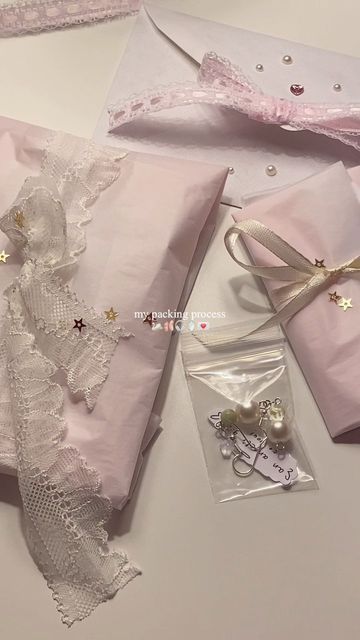 Aesthetic Packaging Ideas For Jewelry, Coquette Small Business, Coquette Gift Basket, Aesthetic Jewelry Packaging, Coquette Business Card, Coquette Gift Wrapping, Small Business Aesthetic Packaging, Depop Packaging Ideas, Coquette Packaging