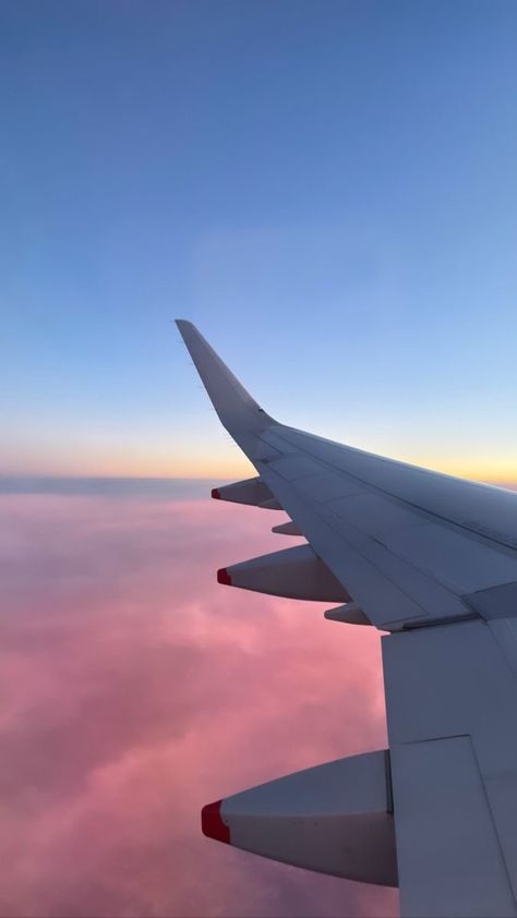 Pink Aesthetic Travel Pictures, Boarding Plane Aesthetic, Pink Pictures For Vision Board, Vacation Pink Aesthetic, Vision Board Ideas 2024 Pink, Pink Airplane Aesthetic Wallpaper, 2023 Vision Board Pictures Aesthetic Pink, Pink Aesthetic Goals, Pink Traveling Aesthetic