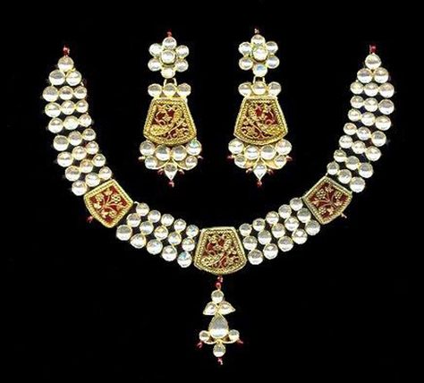 Thewa Jewellery Set, Theva Jewellery, Thewa Jewellery, Indian Musical Instruments, Ganapati Decoration, Top Indian, Diamond Necklace Set, Rajasthan India, Jewellery Set