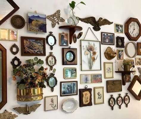 Vintage Gallery Wall, Vintage Gallery, Eclectic Gallery Wall, Gallery Wall Inspiration, Gallery Wall Living Room, Wall Gallery, Inspiration Wall, Dream House Decor, Ideas Home