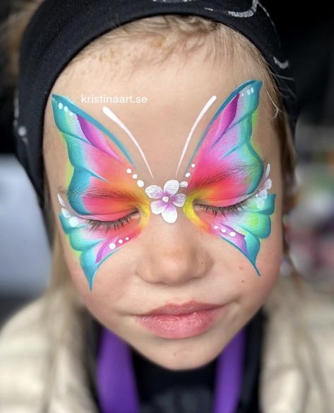 Face Painting Flowers, Animal Face Paintings, Festival Face Paint, Butterfly Face Paint, Girl Face Painting, Estilo Hijab, Festival Face, Butterfly Face, Face Painting Easy