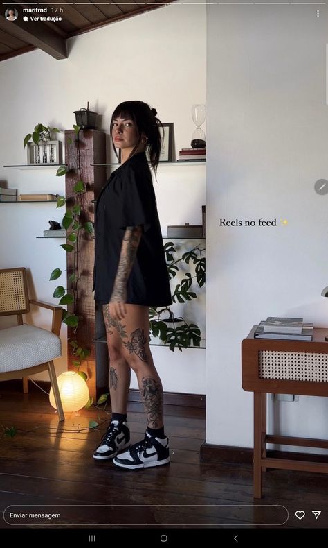 Tattooed Woman In Formal Dress, Alternative Boho Outfits, Outfits For Tattooed Women, Tattoo Artist Outfit Style, Girls With Tattoos Style Outfit, Tattoo Artist Aesthetic Outfit, Dark Whimsical Outfit, Tattoo Outfit Woman, Tattoo Convention Outfit