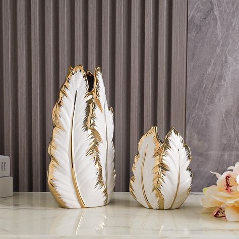 Unique Flower Vases, Luxury Vase, Host Dinner Party, Modern And Traditional Decor, Nordic Lights, Gold Ceramic, Keramik Vase, Elegant Art, Tee Set