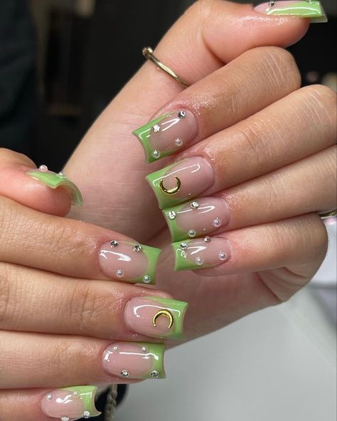 Pearl On Nails, Short Green Nails Ideas, Very Short Acrylic Nails, Fluffy Edges, Higher Frequency, Inspiration Nails, Green Acrylic Nails, Hippie Nails, Simple Acrylic Nails