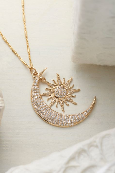 Jewelry Photography Tutorial, Celestial Symbols, Sun And Moon Necklace, Pretty Jewelry Necklaces, Moon Bracelet, Sun Design, Sun Pendant, Symbol Necklace, Moon Sun