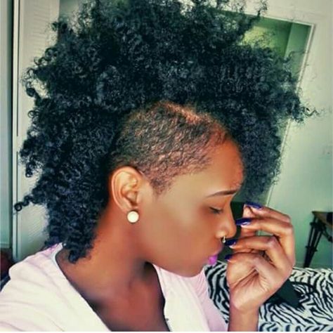 Love it Fro Hawk, Hair Growth Pills, Locks Hair, Black Hair Growth, Hair Change, Mohawk Styles, Twisted Hair, Natural Hair Cuts, Mohawk Hairstyles