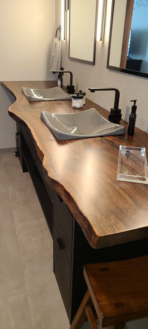 Wood Countertop Bathroom, Rustic Bathroom Remodel, Rustic Sink, Rustic Bathroom Vanities, Cabin Bathrooms, Rustic Bathroom Designs, Wood Bathroom Vanity, Wooden Bathroom, Rustic Bathrooms