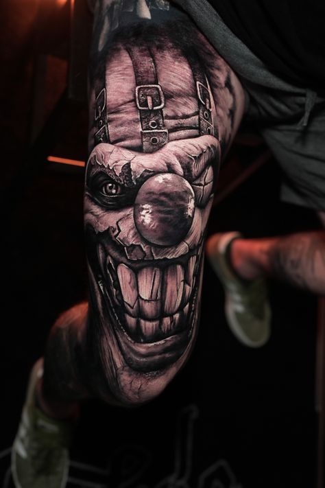 Twisted Metal Tattoo, Scary Clown Tattoo, Evil Clown Tattoos, Clown Design, Horror Clown, Horror Movie Tattoos, Evil Tattoos, Clown Horror, Clown Tattoo