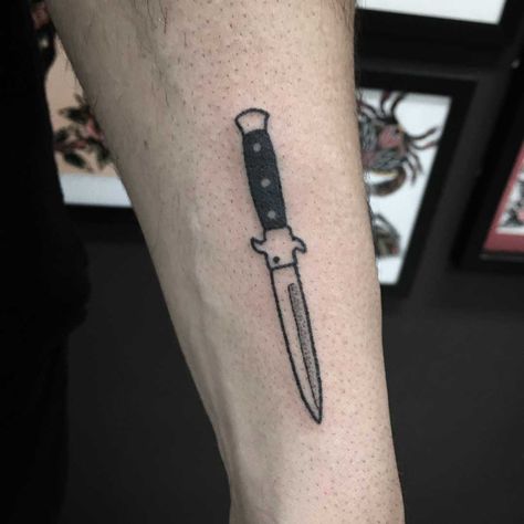 Hand-poked little knife tattoo on the left forearm Small Knife Tattoos For Women, Knife Tattoo Simple, Tattoo Ideas Knife Design, Spooky Knife Tattoos, Pocket Knife Tattoo, Horror Knife Tattoo, Rib Tattoos For Guys, Blade Tattoo, Tattoo Old School