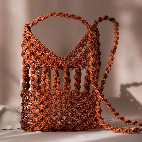 Braided Leather Bag, Pearls Aesthetic, Leather Macrame, Braided Macrame, Bag Macrame, Bag Illustration, Woven Leather Bag, Spain Barcelona, Diy Bags Purses