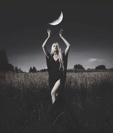 Full Moon Photos, Lunar Witch, Shadow Shadow, Witch Photos, Gothic Photography, Moon Spells, Witch Rituals, Halloween Photography, We Need To Talk