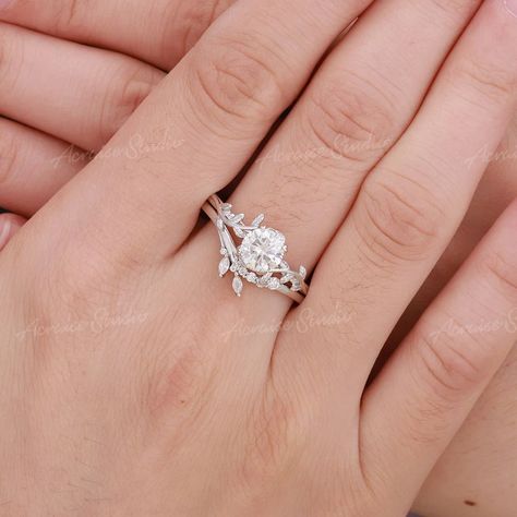 Simple Wedding Engagement Rings, Wedding Rose Rings, 1ct Moissanite Engagement Ring, Dainty Ring Set, Two Piece Wedding Ring Set, Simple Country Engagement Rings, Simple Nature Wedding Ring, Simple But Elegant Wedding Rings, Leaf Engagement Ring Set