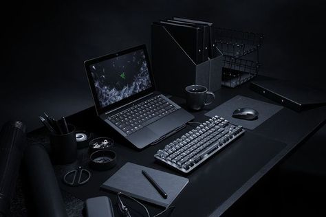 Workspace Photography, Matte Black Accessories, Computer Desk Setup, Work Room, Gaming Room Setup, Computer Setup, Black Desk, Pc Setup, Game Room Design