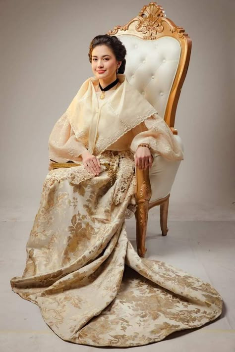 Maria Clara Dress Philippines, Maria Clara At Ibarra, Filipino Traditional Clothing, Filipino Dress, Recital Poster, Marilyn Monroe And Audrey Hepburn, High Low Ball Gown, Historical Outfits, Modern Filipiniana Dress