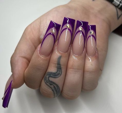 Long Acrylic Nail Designs Purple, Dark Purple Acrylic Nails Design, Dark Purple Acrylic Nails, Ballerina Acrylic Nails, Dark Purple Nails, Violet Nails, Horror Nails, Vday Nails, Aqua Nails