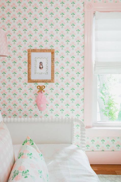 Eye Catching Wallpaper, Pink Toddler Bedroom, Pink Toddler Rooms, Girls Bedroom Green, Green Girls Rooms, Blue Girls Rooms, Pink And Green Nursery, Pink Baby Nursery, Things For My Room