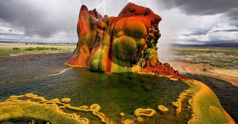 Alien-looking places on Earth - Page 2 - NeoGAF Fly Geyser Nevada, Fly Geyser, Black Rock Desert, Nevada Desert, Nevada Usa, Strange Places, A Farmer, Black Rock, National Geographic Photos