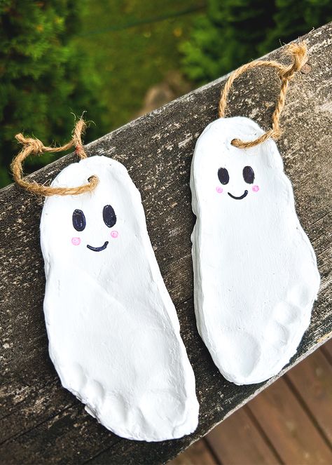 DIY Clay Ghost Footprint Craft Baby Ghost Footprints, Ghost Feet Craft, Clay Footprints, Ghost Footprint Craft, Ghost Footprints, Footprint Ghosts, Footprint Ghost, Clay Ghosts, Baby Footprint Crafts