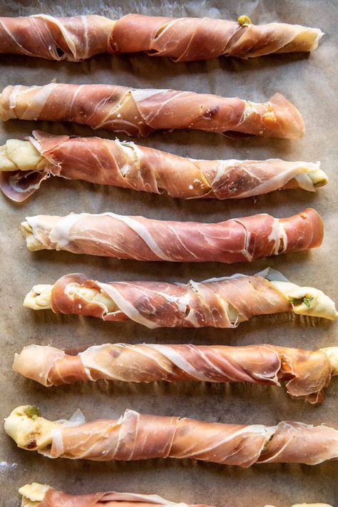 Prosciutto and Cheese Pastry Twist | halfbakedharvest.com Prosciutto And Cheese, Prosciutto Appetizer, Puff Pastry Twists, Cheese Twists, Cream Cheese Appetizer, Crispy Prosciutto, Whipped Goat Cheese, Cheese Pastry, Holiday Appetizer