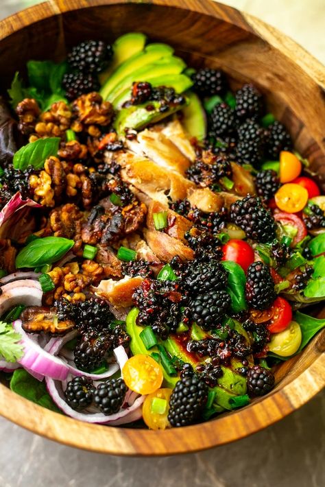 Blackberry Chicken, Blackberry Salad, Collagen Recipes, Protein Salad, Cilantro Dressing, Blackberry Recipes, Chicken Salad Recipe, Vital Proteins, Salad Recipes For Dinner