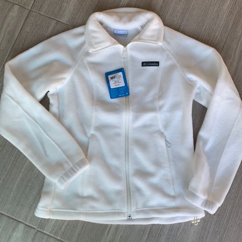 Brand New Columbia Fleece With Tags Columbia Fleece Jacket Outfit, Fleece Jackets For Women, White Jacket Women, School Jacket, Columbia Fleece Jacket, Waterproof Rain Jacket, Fashion Magazine Cover, Casual Preppy Outfits, Columbia Fleece