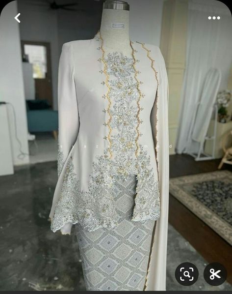 Nikah Wedding, Model Dress Kebaya, Batik Dress Modern, Nikah Outfit, Kebaya Modern Dress, Kebaya Dress, Fashion Sketches Dresses, Batik Fashion, Muslim Fashion Dress