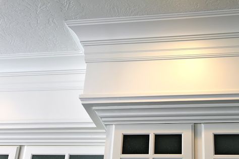 3 pieces of trim - crown, a baseboard hung upside down, and pin mold at the bottom of the soffit. Soffit Ideas, Kitchen Soffit, Kitchens Cabinets, Above Kitchen Cabinets, Above Cabinets, Crown Moldings, Kitchen Wall Decals, Diy Backsplash, Oak Kitchen Cabinets